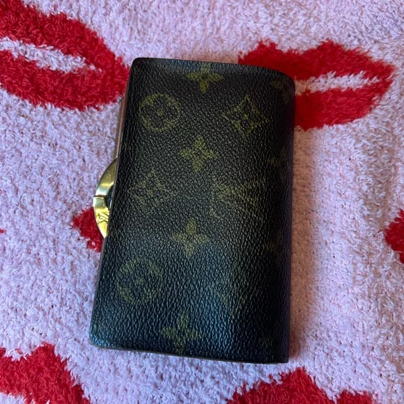 PRE-LOVED kisslock Louis Vuitton monogram - Picture 3 of 6